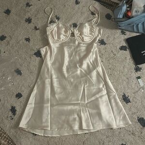 Princess polly dress US 4 monument mini dress champagne